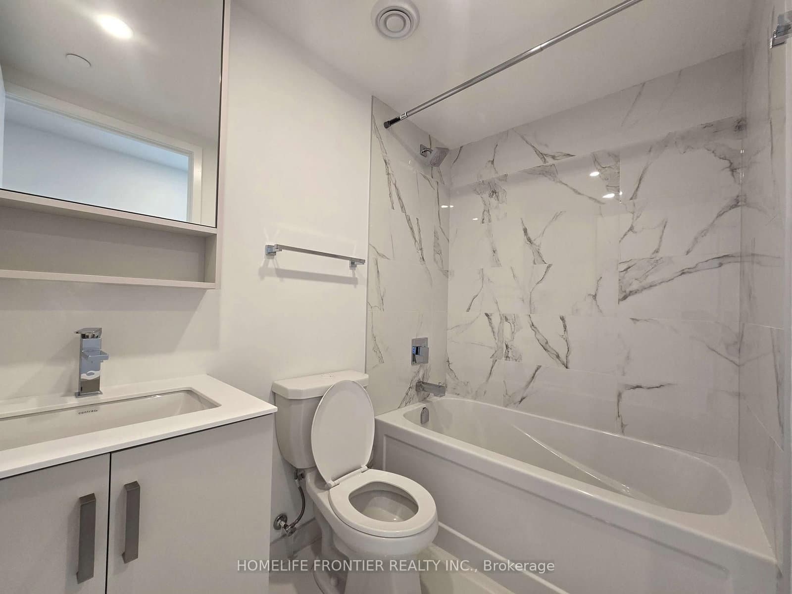 88 E QUEEN ST in Toronto - Property View
