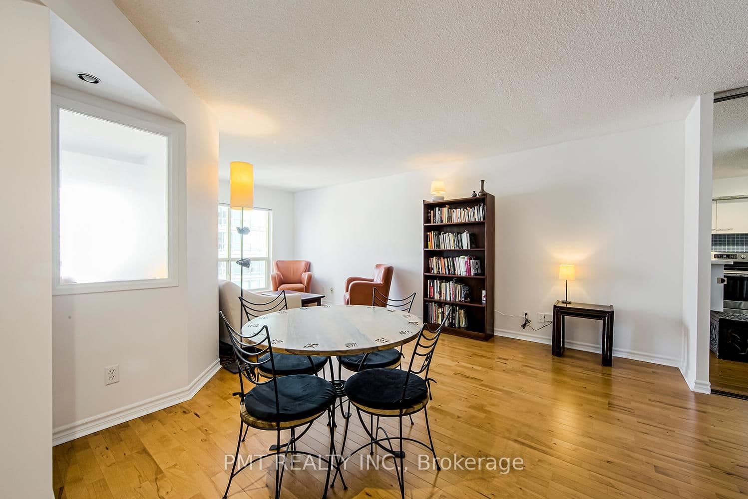 25 THE ESPLANADE in Toronto - Property View