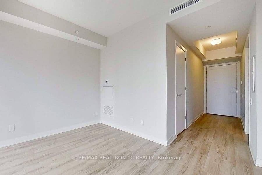 50 E CHARLES ST in Toronto - Property View