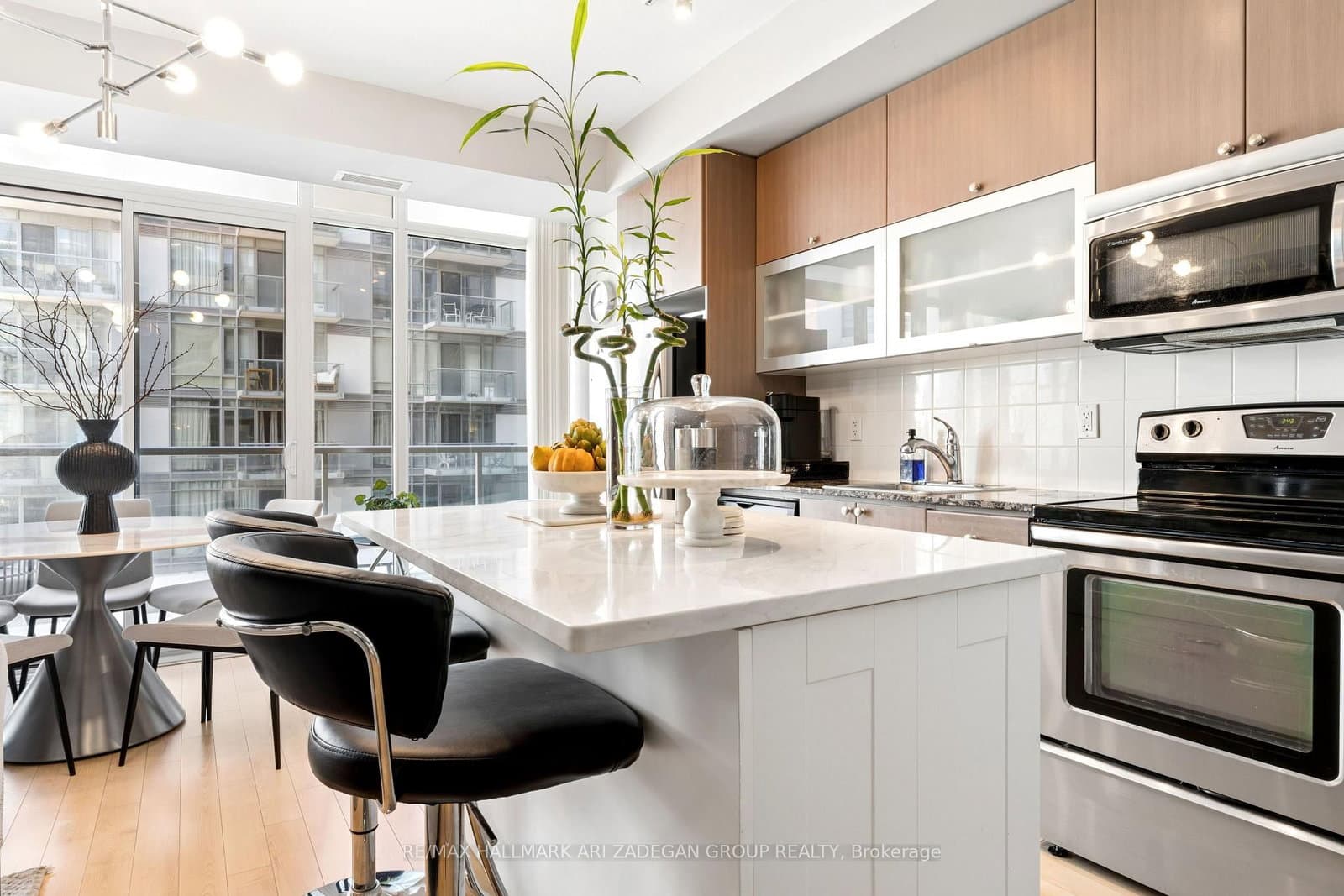 90 STADIUM RD in Toronto - Property View