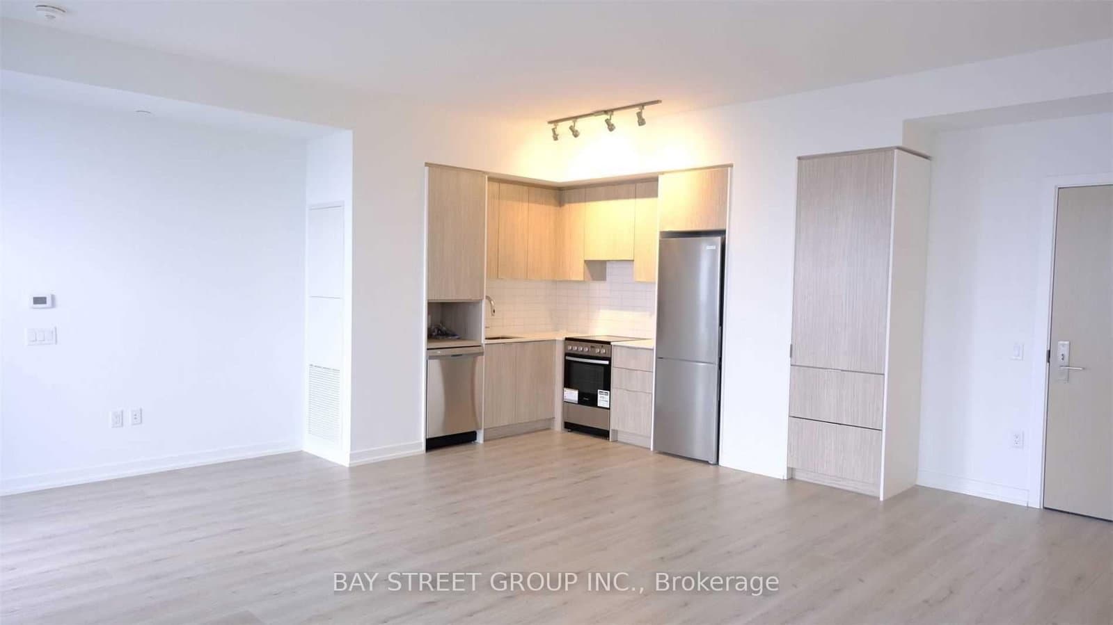 395 E BLOOR ST in Toronto - Property View