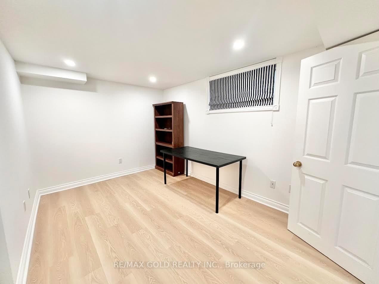 41 FLEETWELL CRT in Toronto