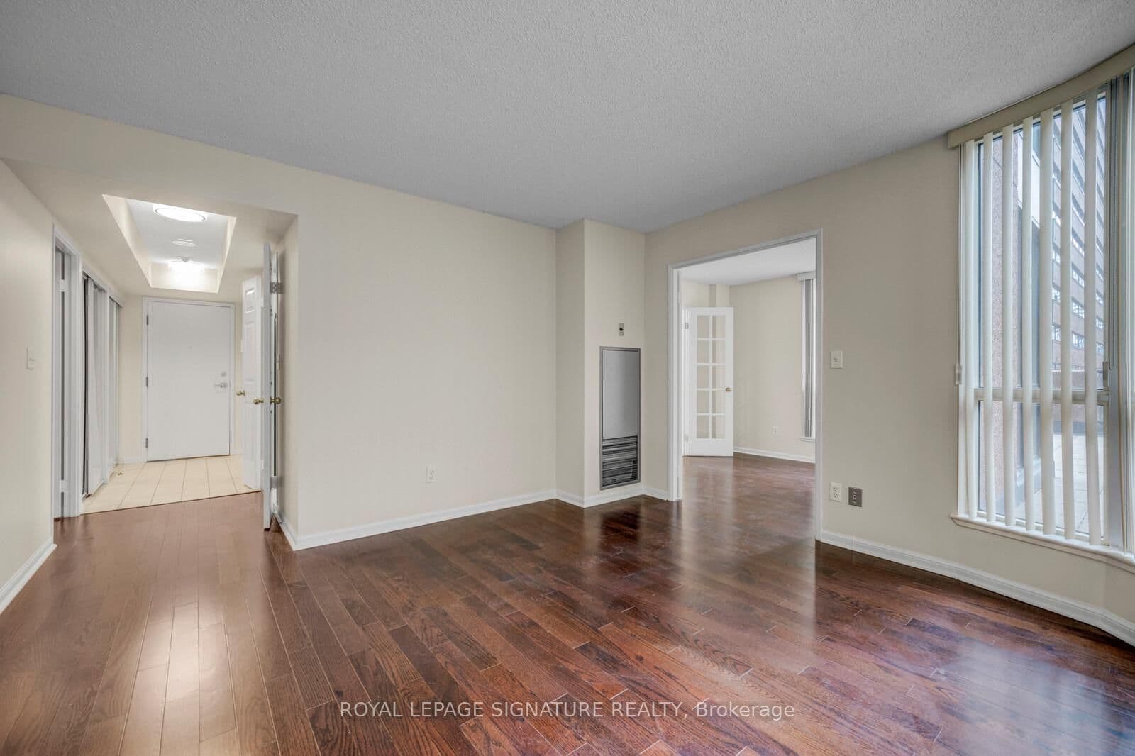 7 CARLTON ST in Toronto - Property View