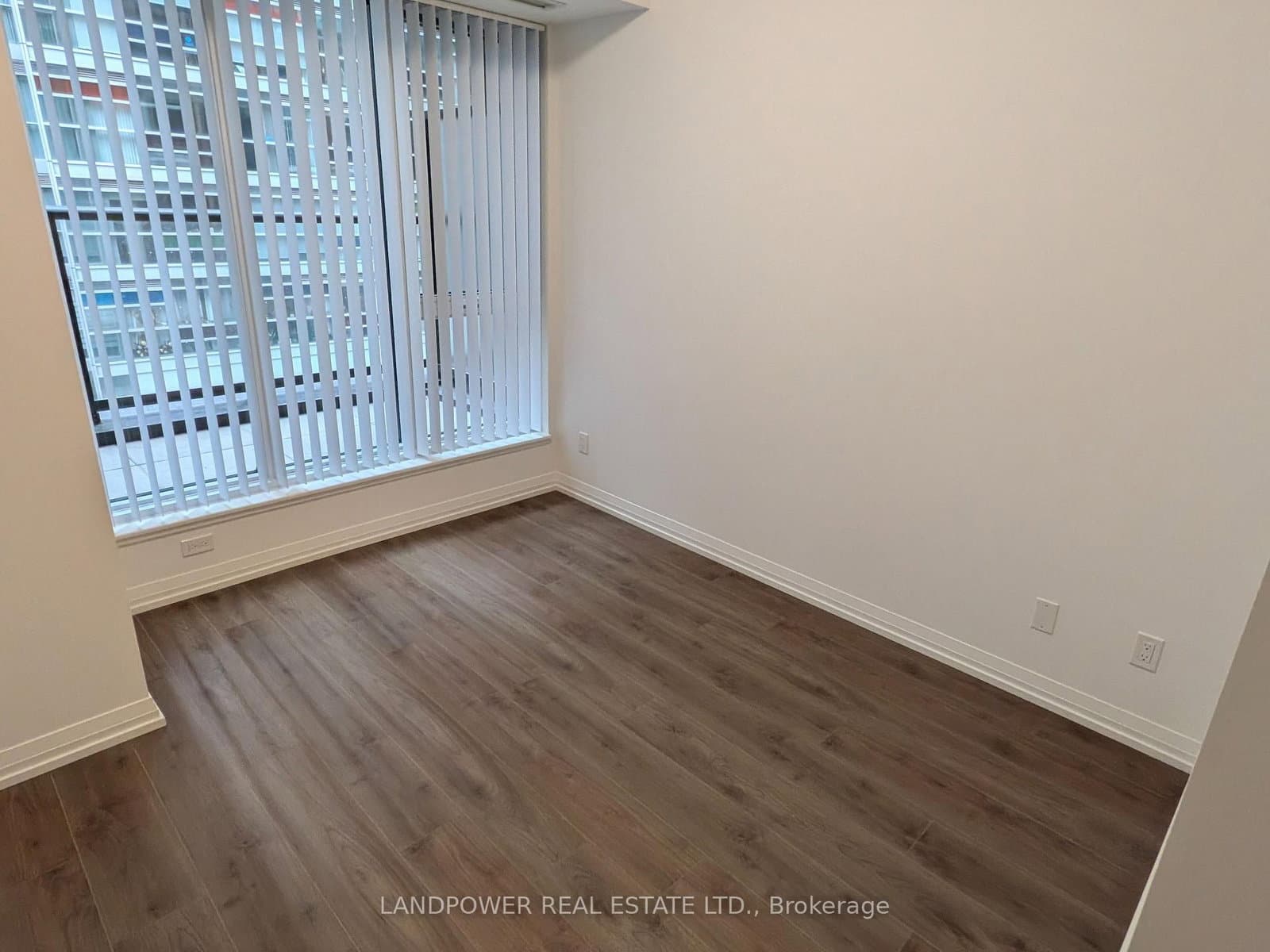 400 W KING ST in Toronto - Property View