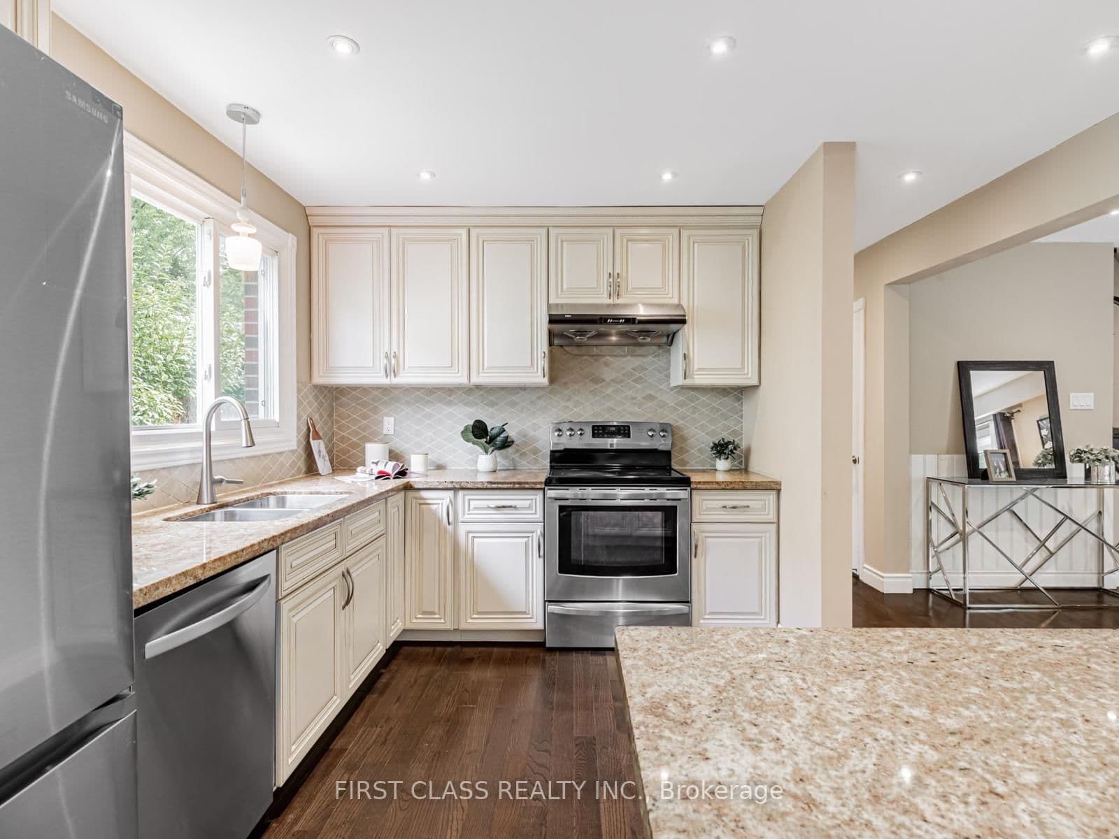 97 BRIDLEWOOD BLVD in Toronto - Property View
