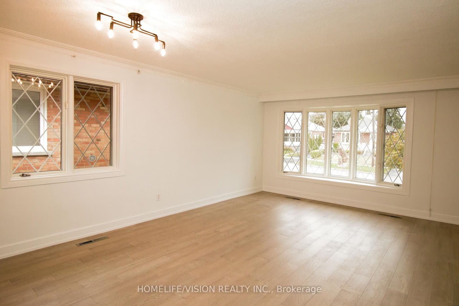 61 LEWISTON RD in Toronto - Property View