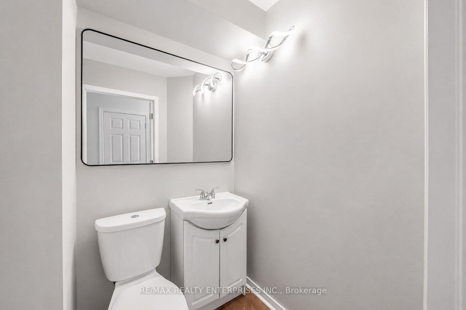 818 BUTTONBUSH CRT in Oshawa - Property View