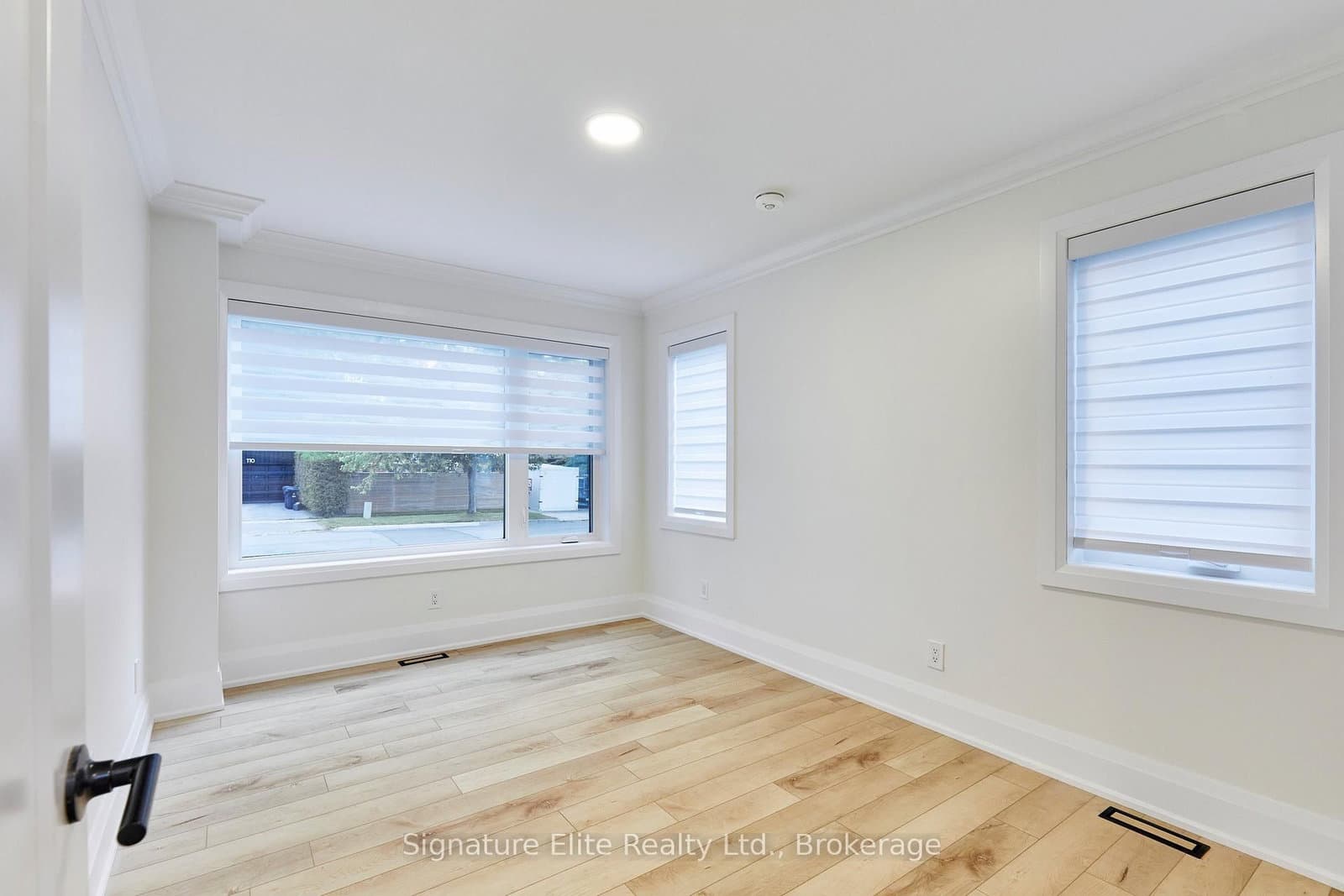 100A KITCHENER RD in Toronto - Property View