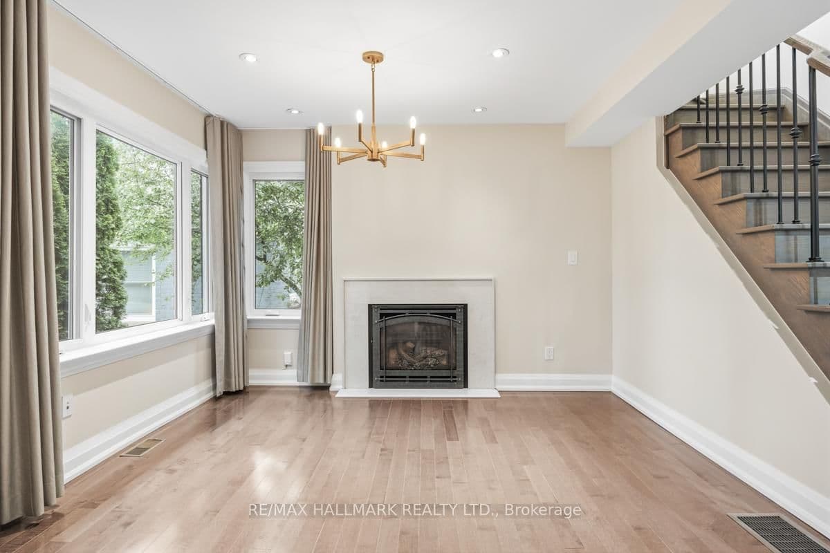 1885 KINGSTON RD in Toronto - Property View