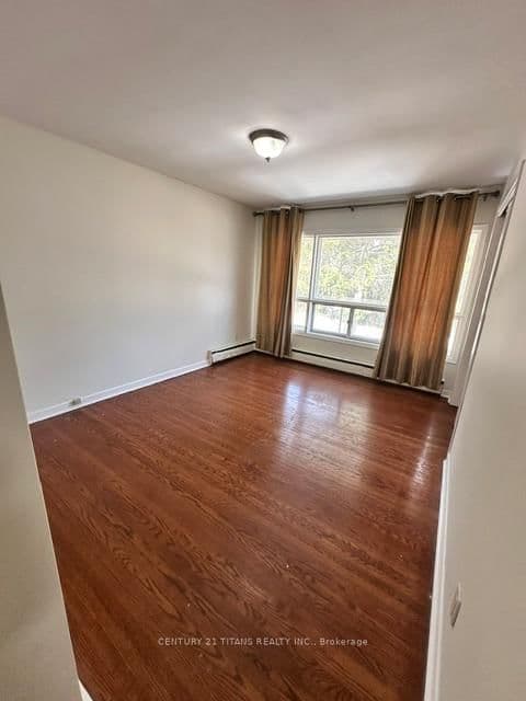 34 WATSON ST in Toronto - Property View