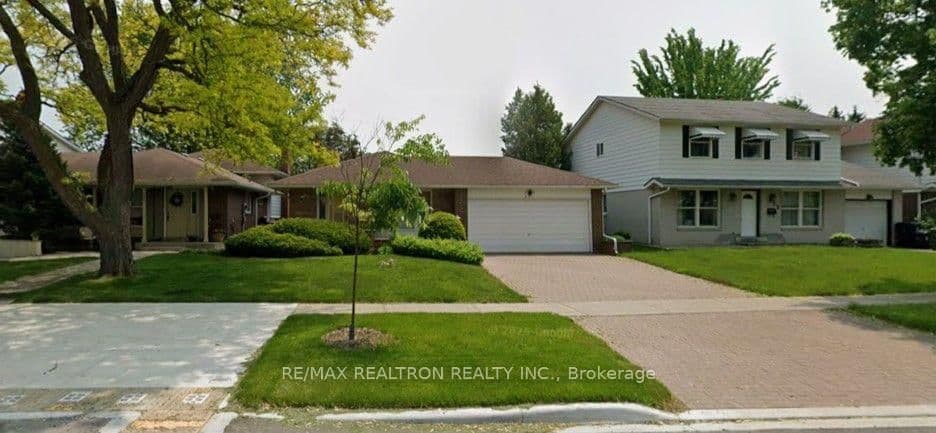831 HUNTINGWOOD DR in Toronto - Property View