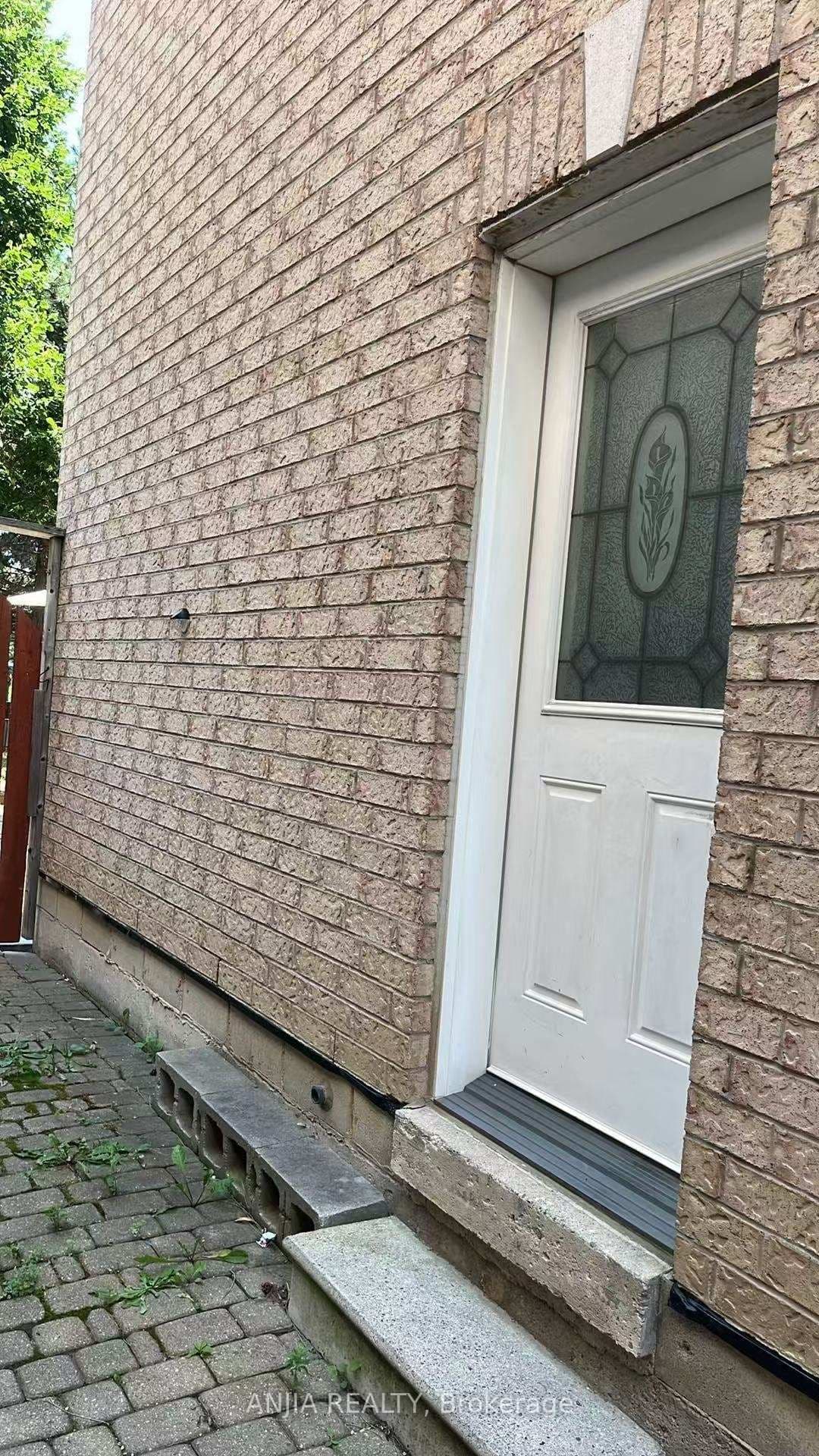 62 TOM WELLS CRES in Toronto