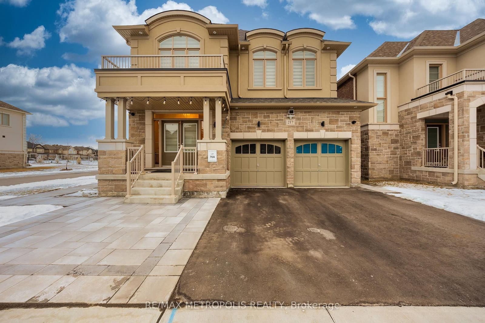 217 RONALD GUSCOTT ST in Oshawa - Property View