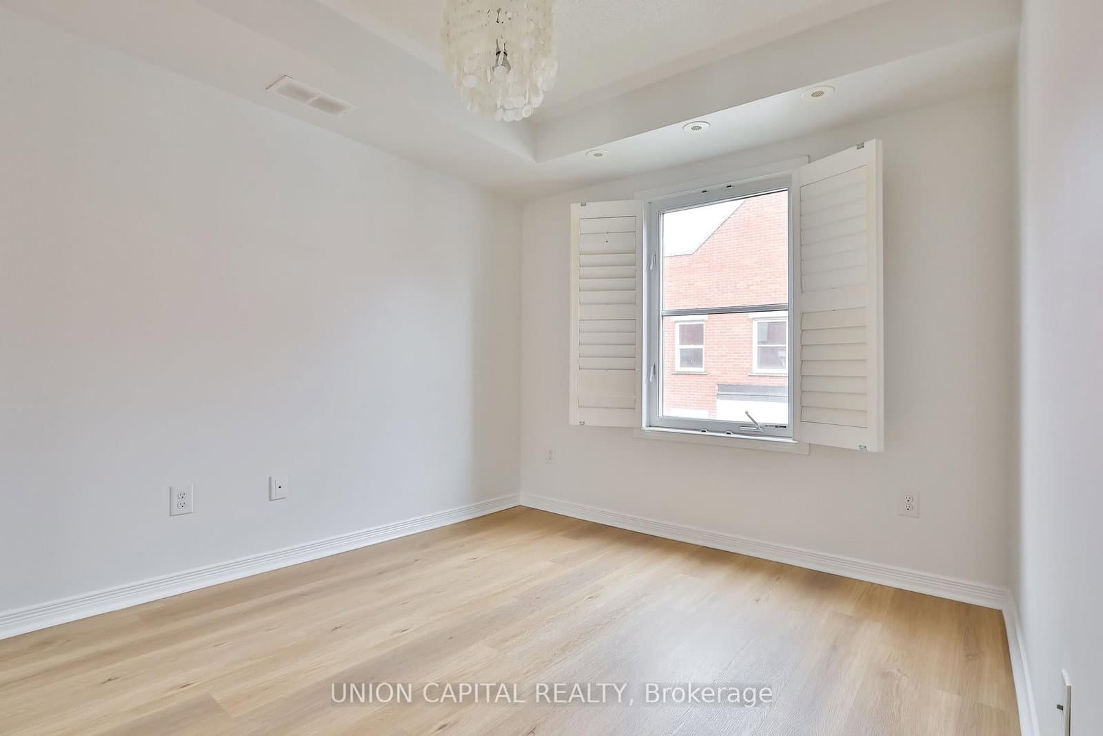 24 FLORENCE WYLE LN in Toronto - Property View