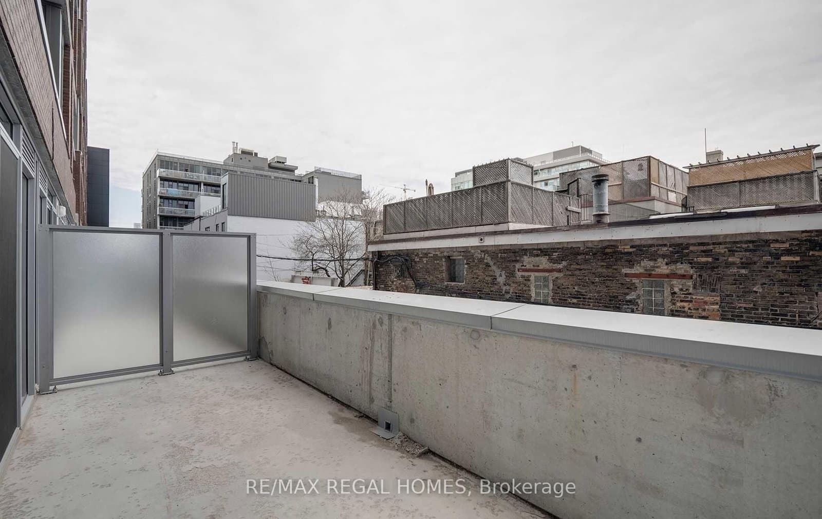 30 BASEBALL PL in Toronto - Property View