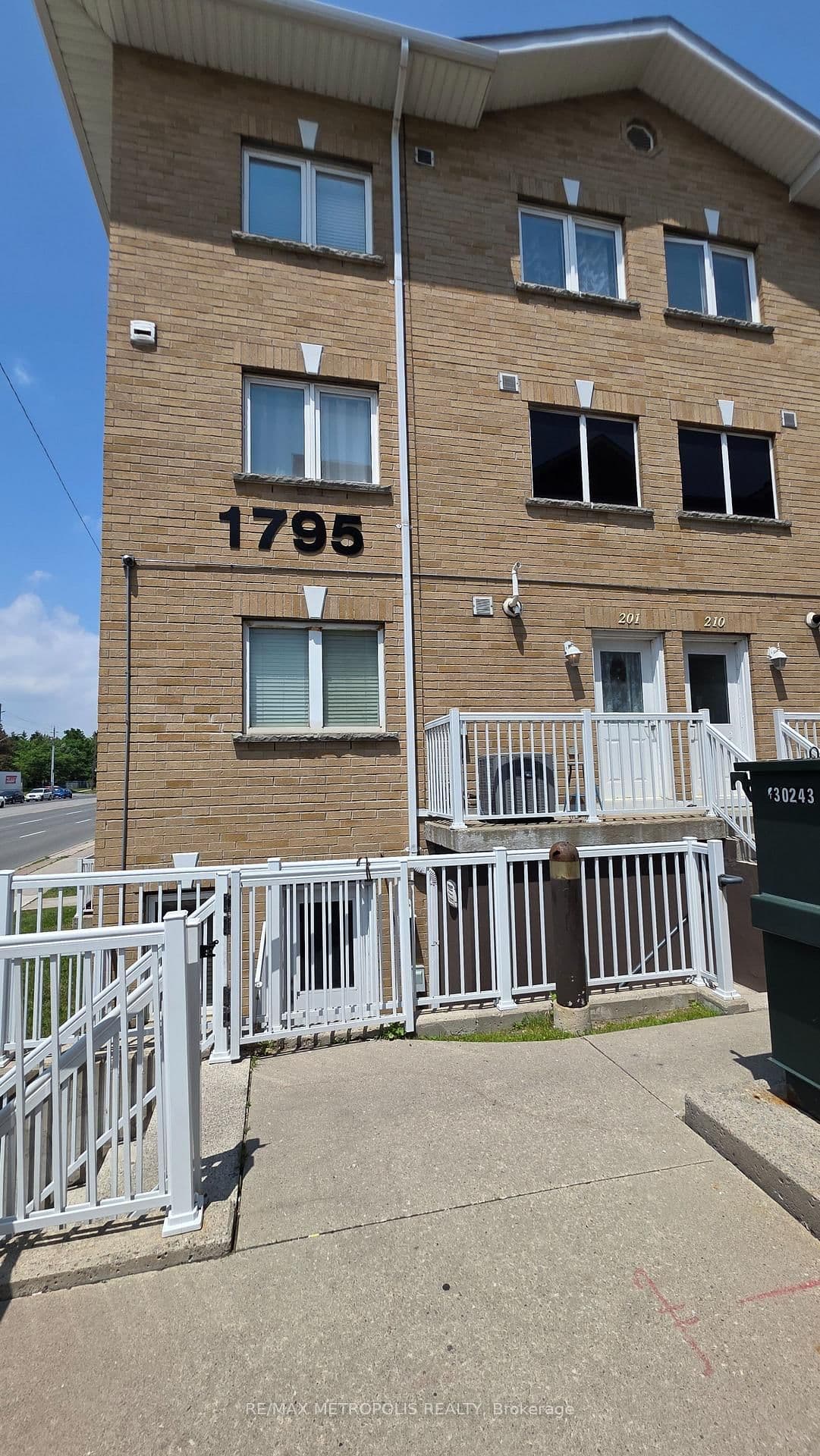 1795 E MARKHAM RD in Toronto - Property View