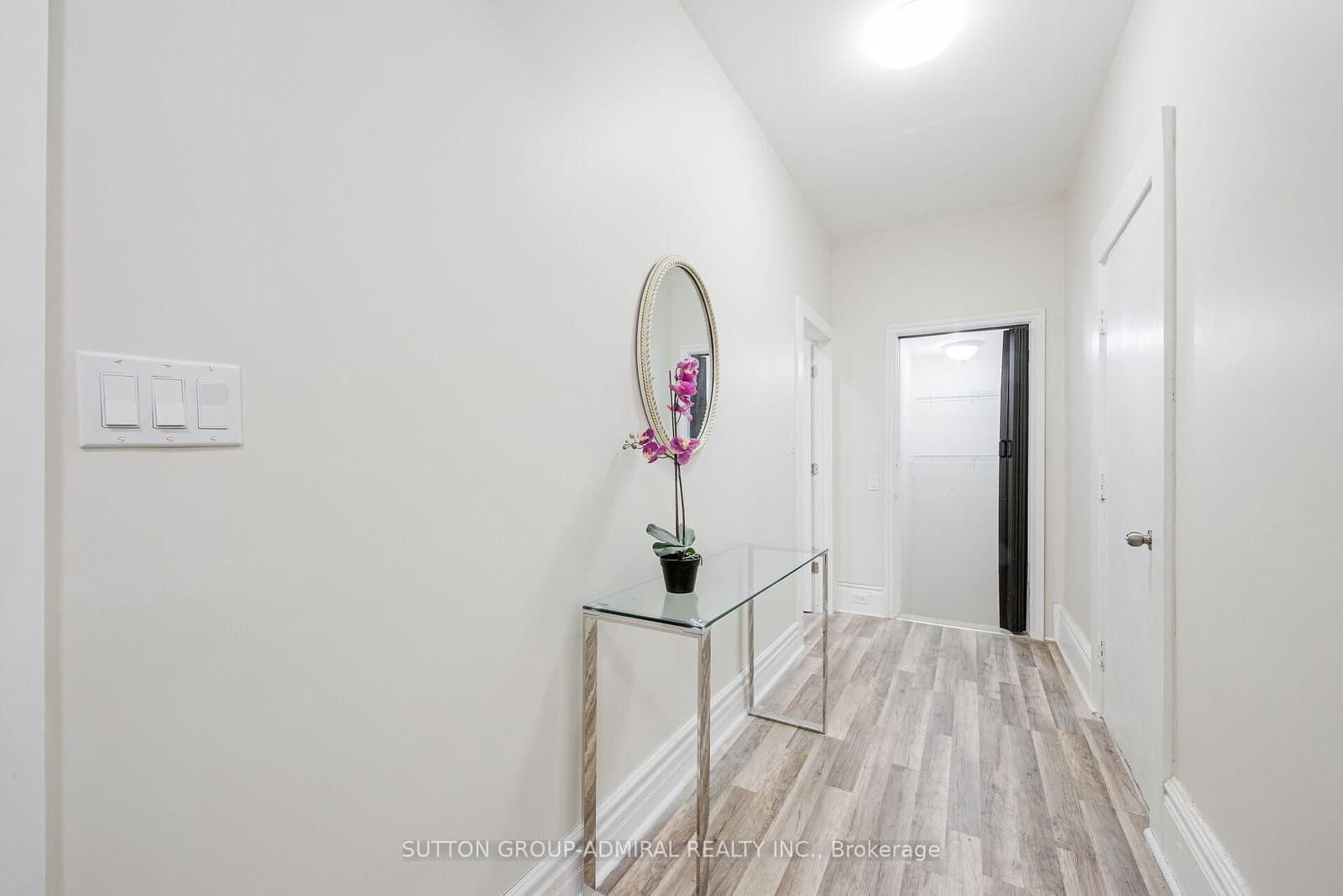 1934 E QUEEN ST in Toronto - Property View