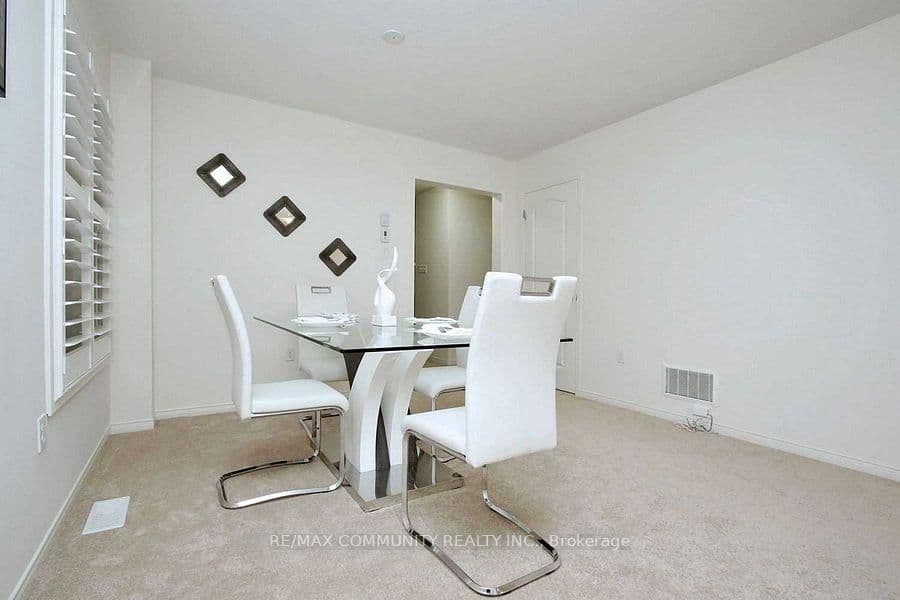 223 W WINDFIELDS FARM DR in Oshawa - Property View