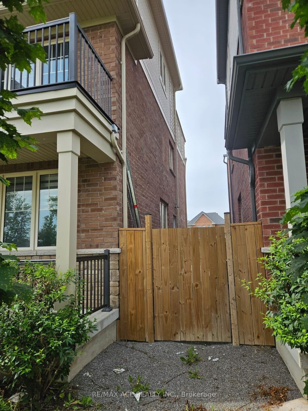 190 W BRITANNIA AVE in Oshawa