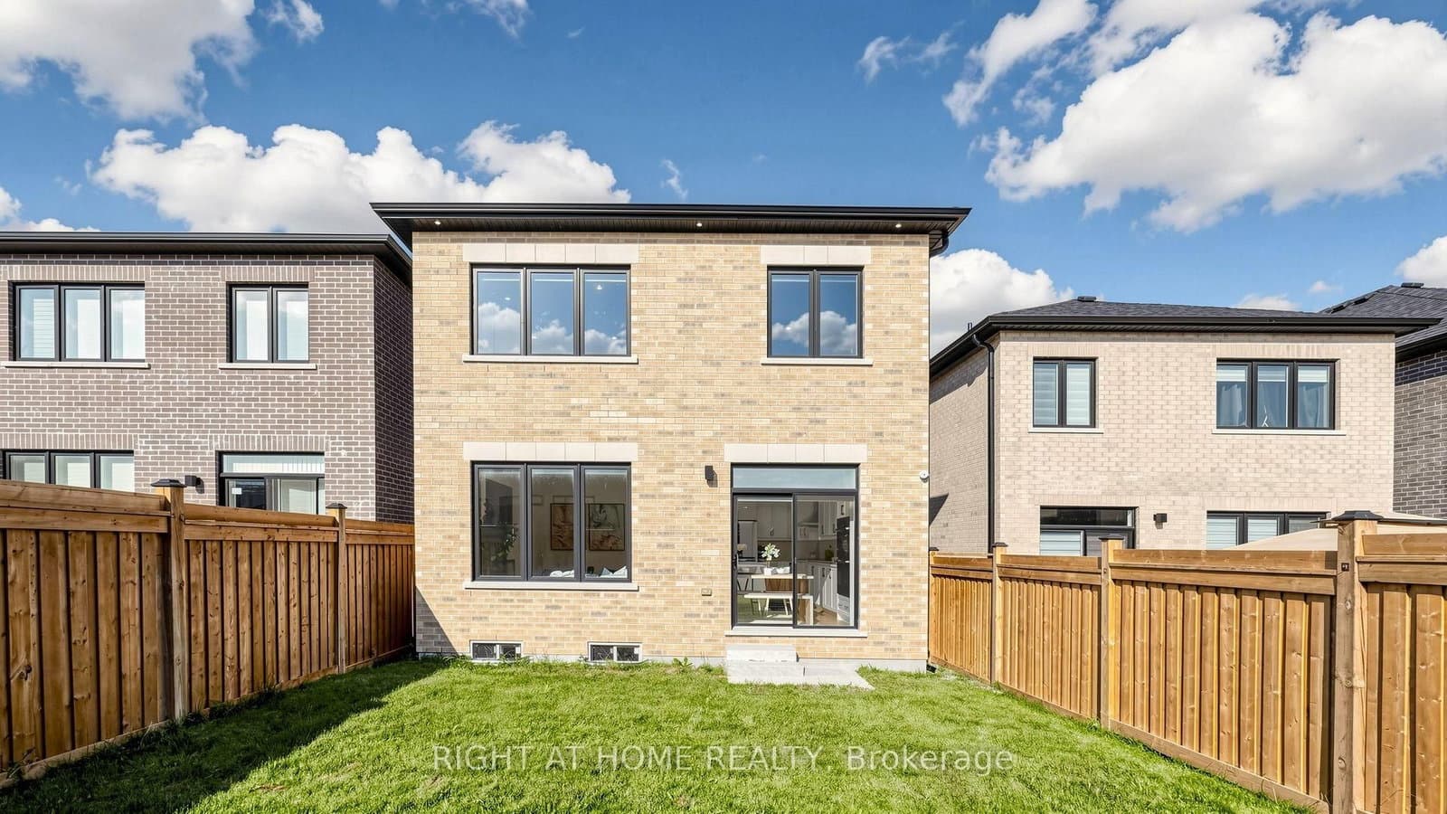 1324 KLONDIKE DR in Oshawa