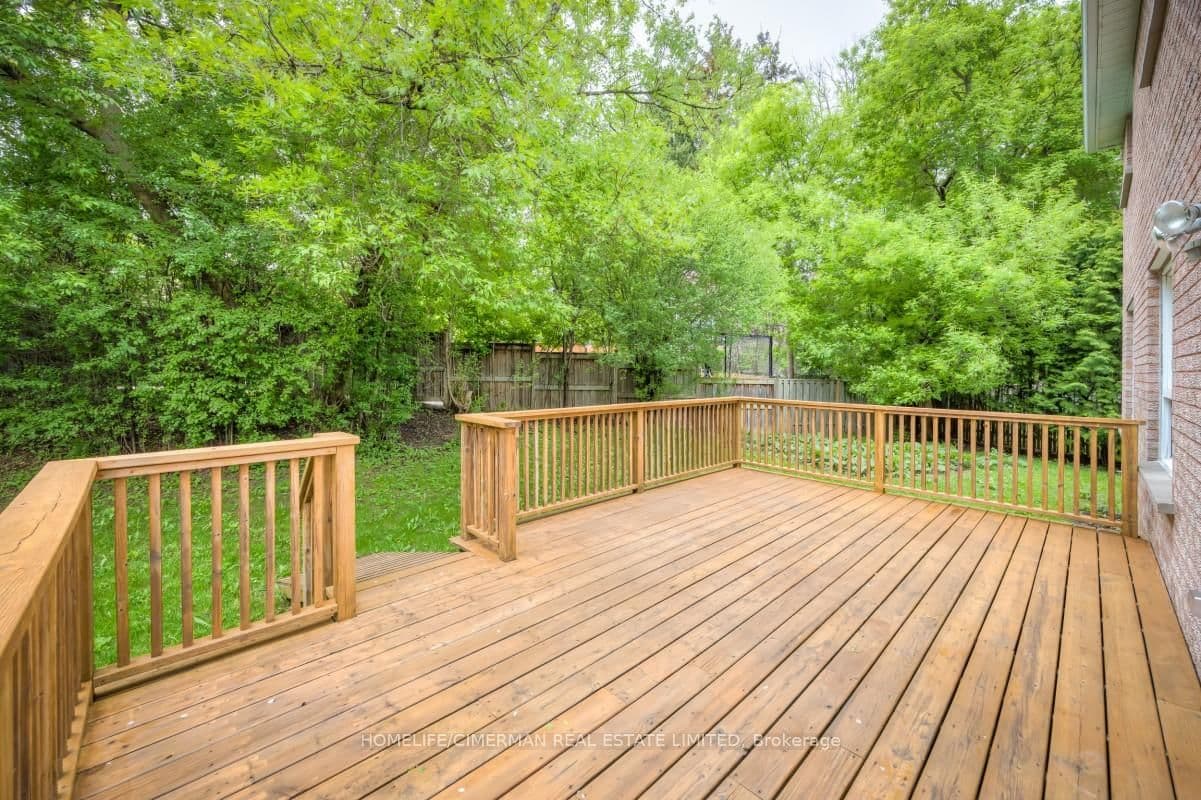 31 CADY CRT in Aurora - Property View