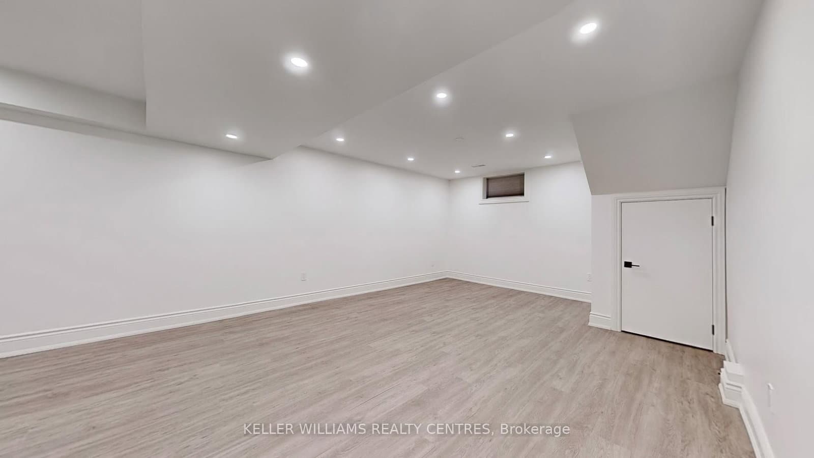 14 ALGONQUIN CRES in Aurora - Property View