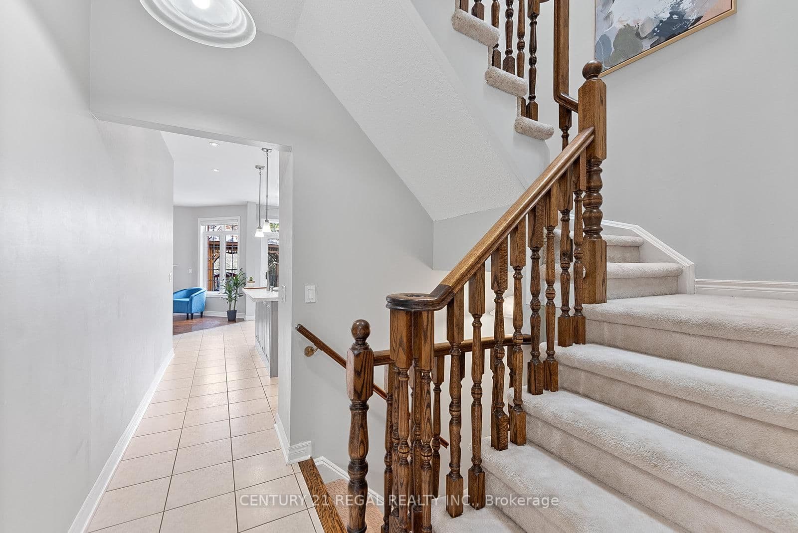 42 BALLYMORE DR in Aurora - Property View