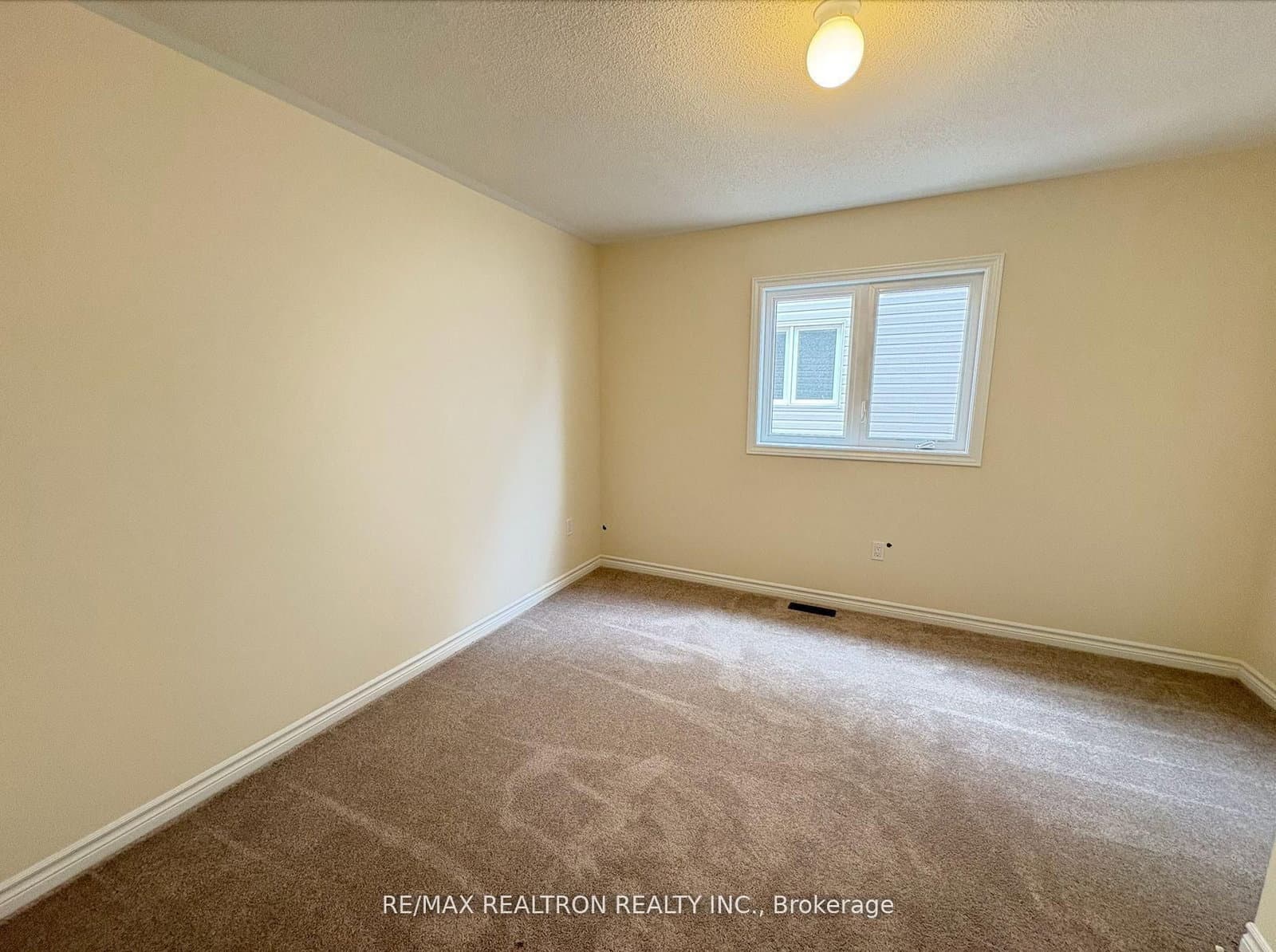 6 HEATHER FULLERTON RD in Georgina - Property View
