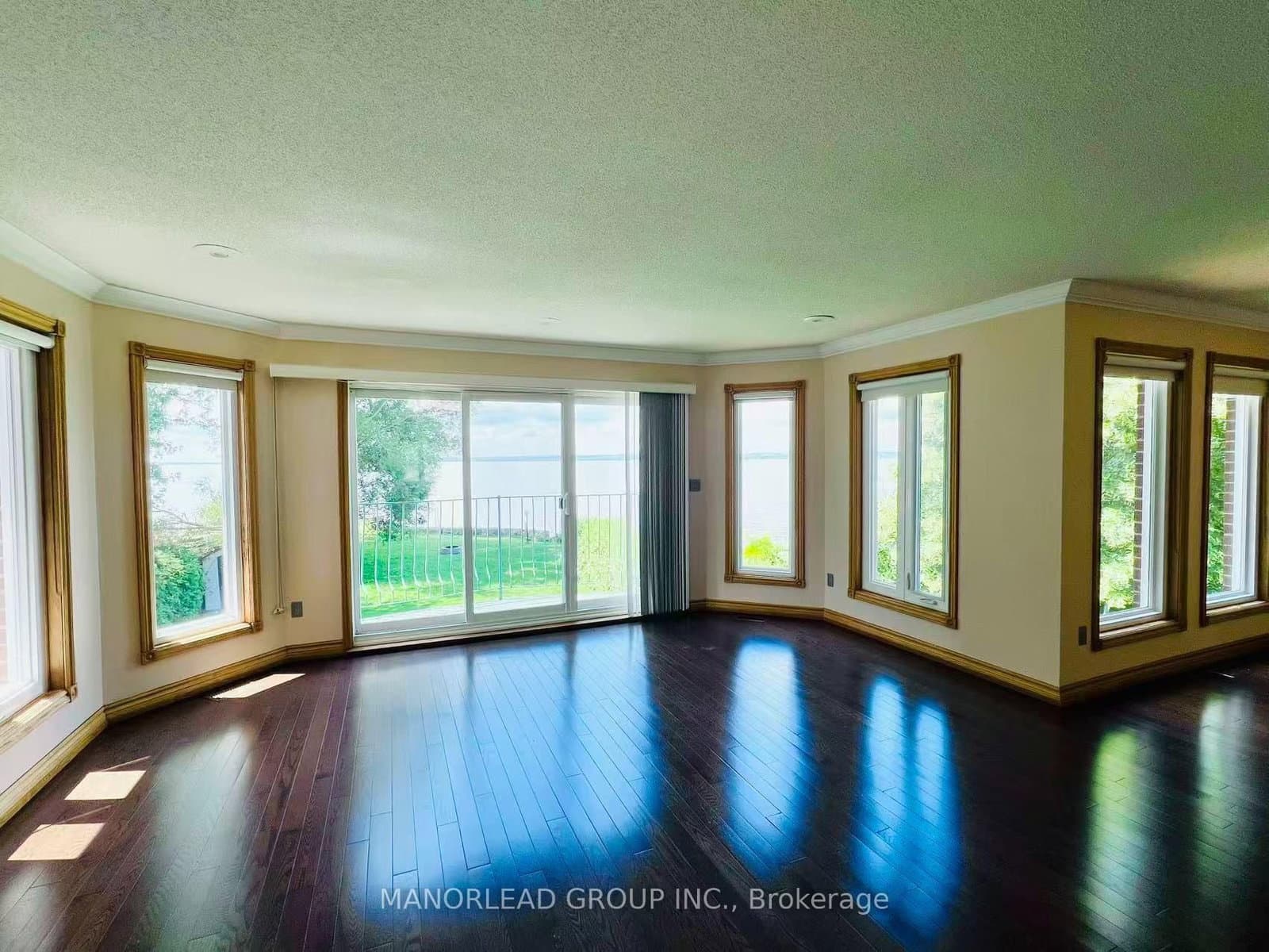 42 METROPOLITAN CRES in Georgina - Property View