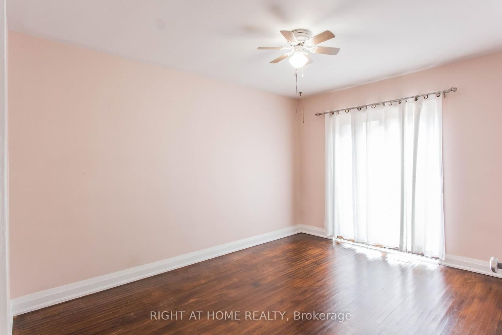 30 NORTHAMPTON DR in Toronto - Property View