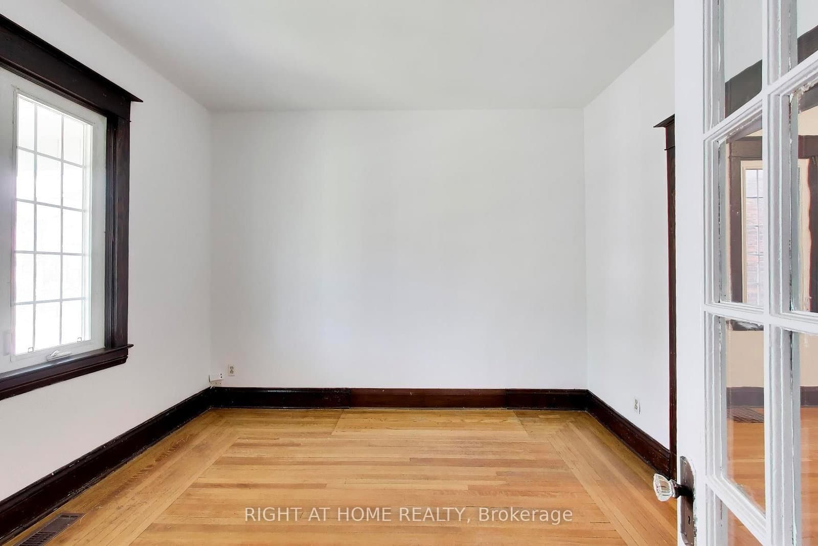 65 MILLICENT ST in Toronto - Property View