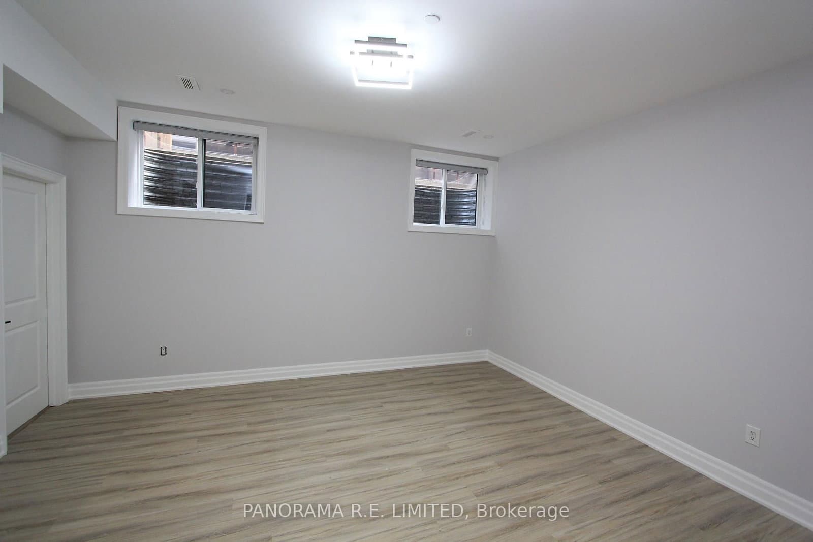 11 CRONIN DR in Toronto - Property View