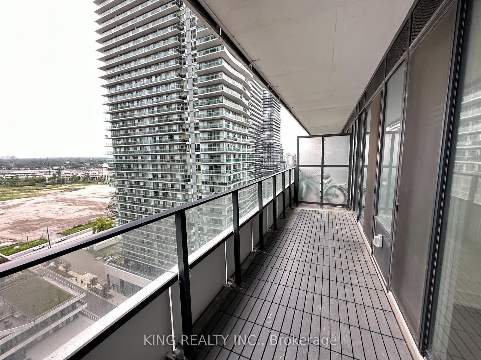 20 SHORE BREEZE DR in Toronto - Property View