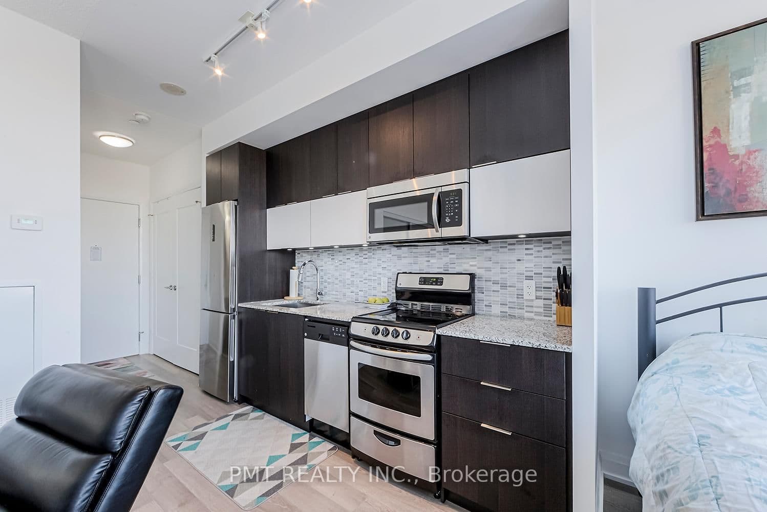 56 ANNIE CRAIG DR in Toronto - Property View