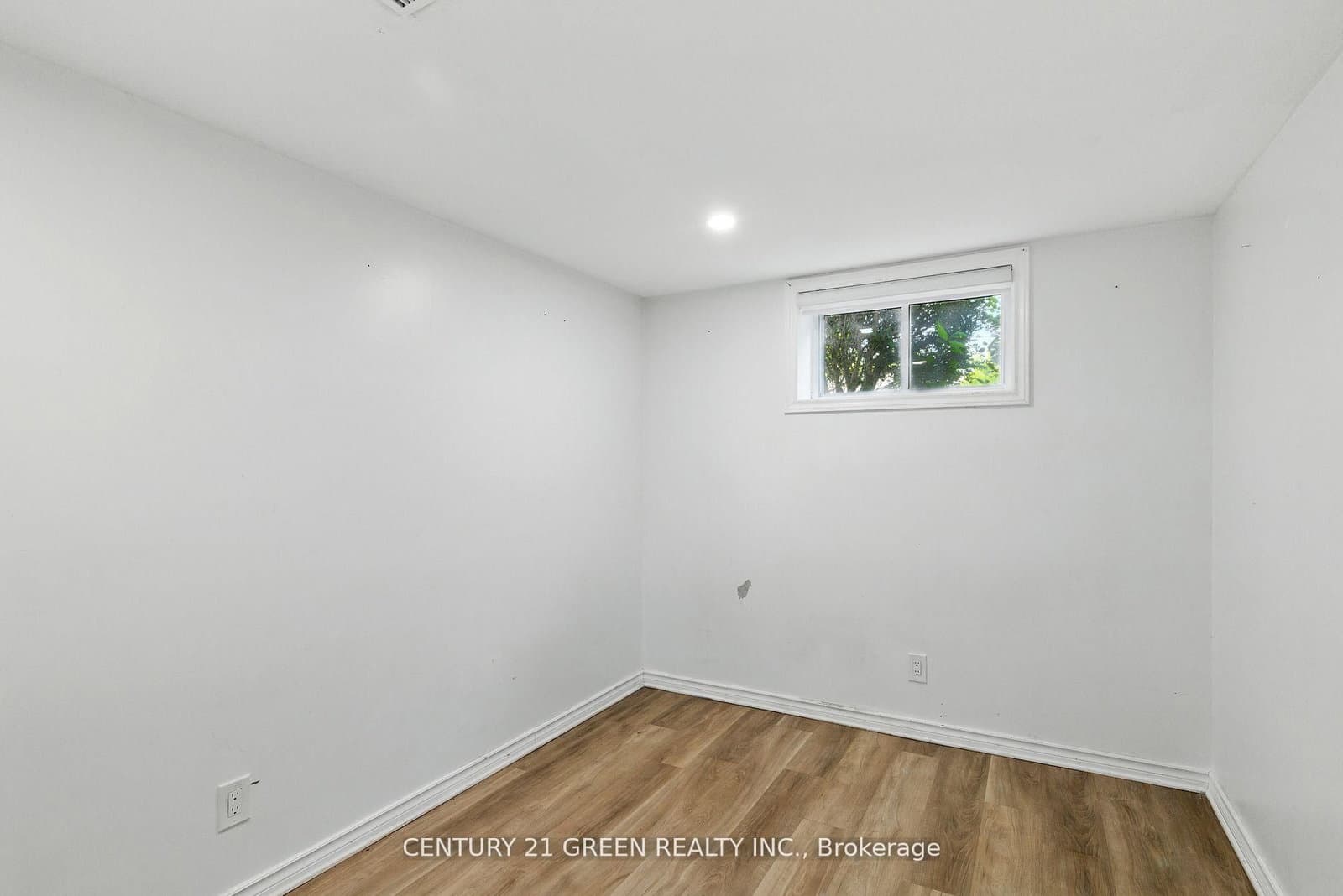 42 BLOOMFIELD AVE in St. Catharines