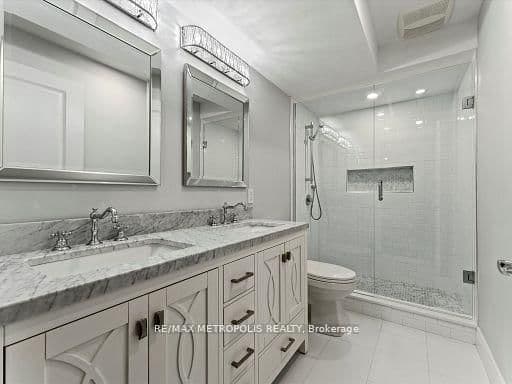 925 LAKEWOOD CRES in Lakeshore - Property View
