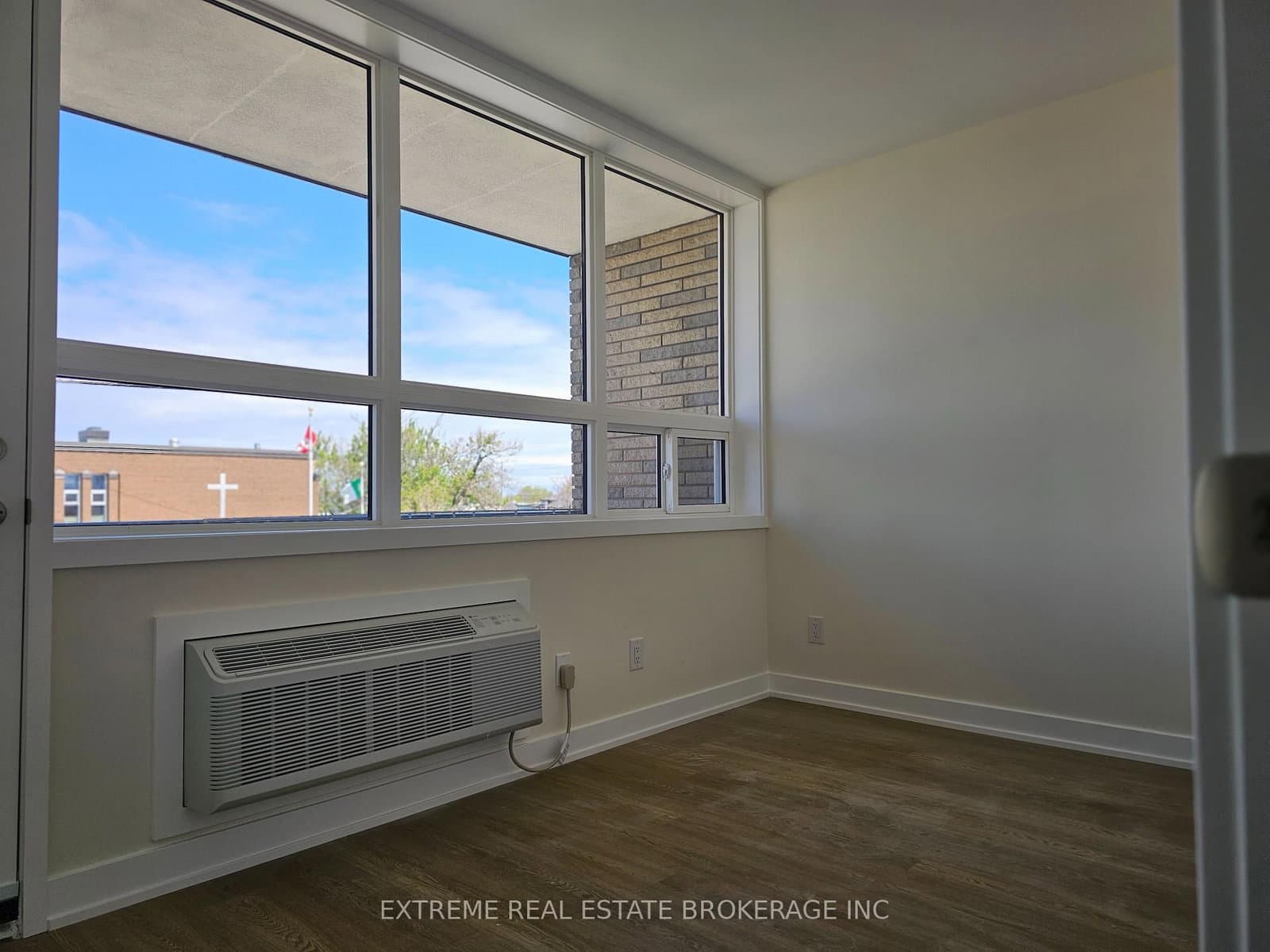 140 CHURCH ST in St. Catharines - Property View
