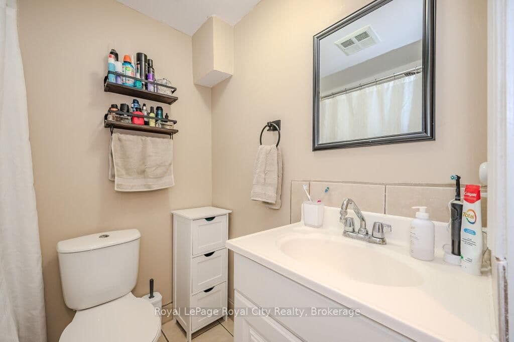 337 IRONWOOD RD in Guelph - Property View