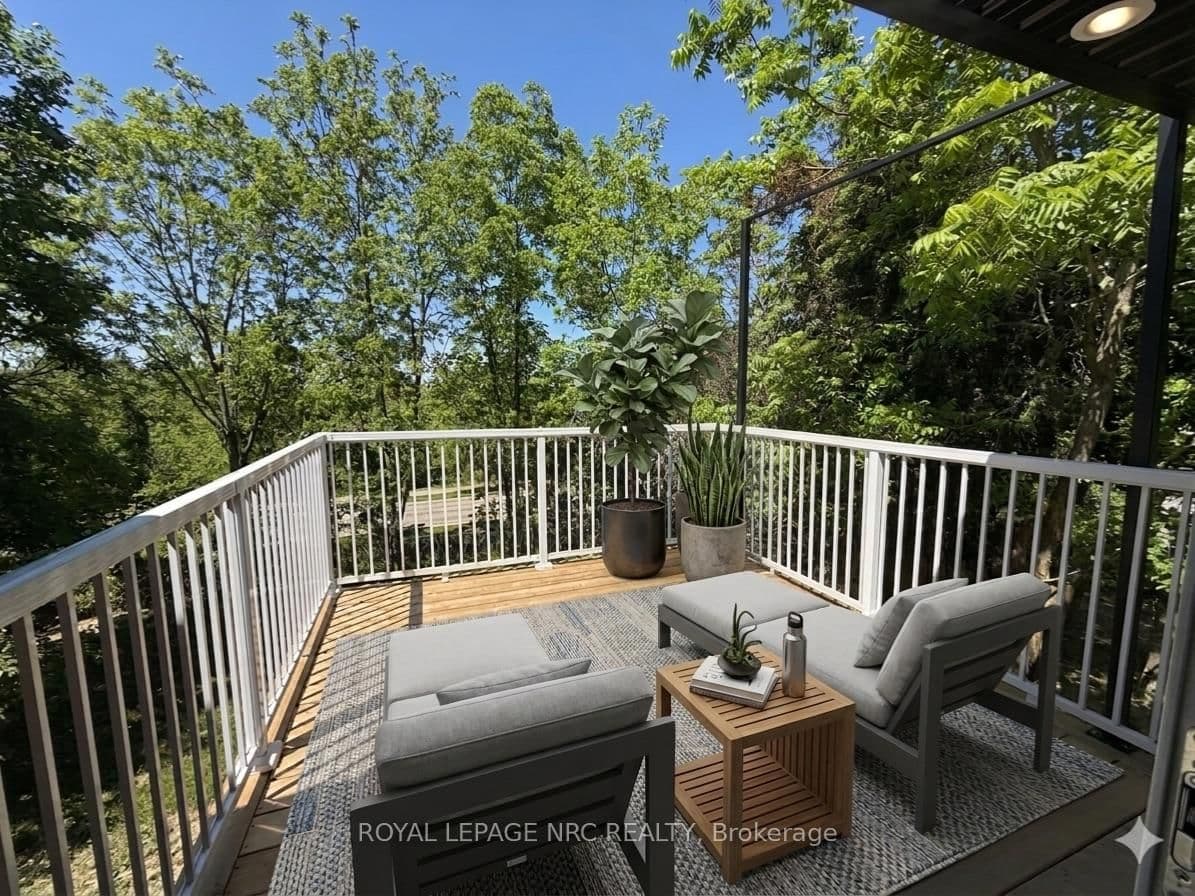 10 DUNDAS CRES in St. Catharines - Property View