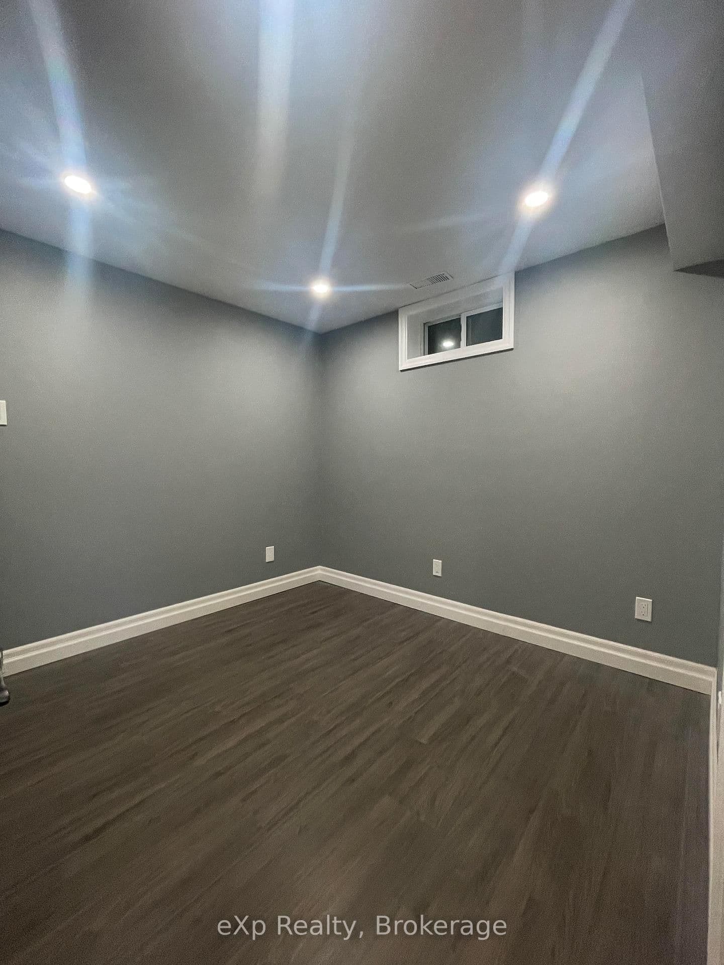 1 JOYCE PL in Guelph - Property View