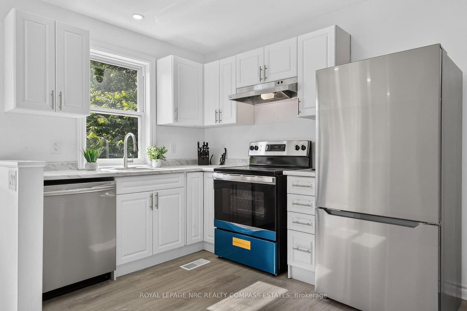 670A NIAGARA ST in St. Catharines - Property View