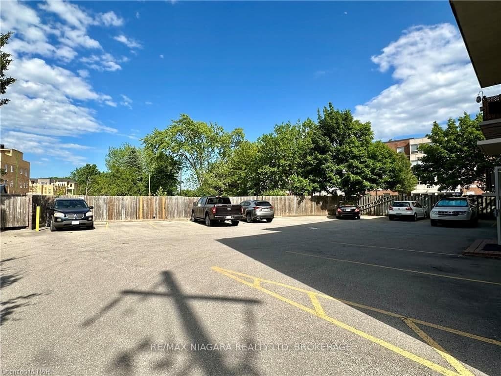 286 VINE ST in St. Catharines - Property View