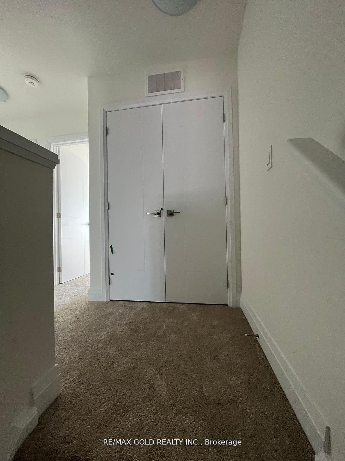 28 LILY LN in Guelph - Property View
