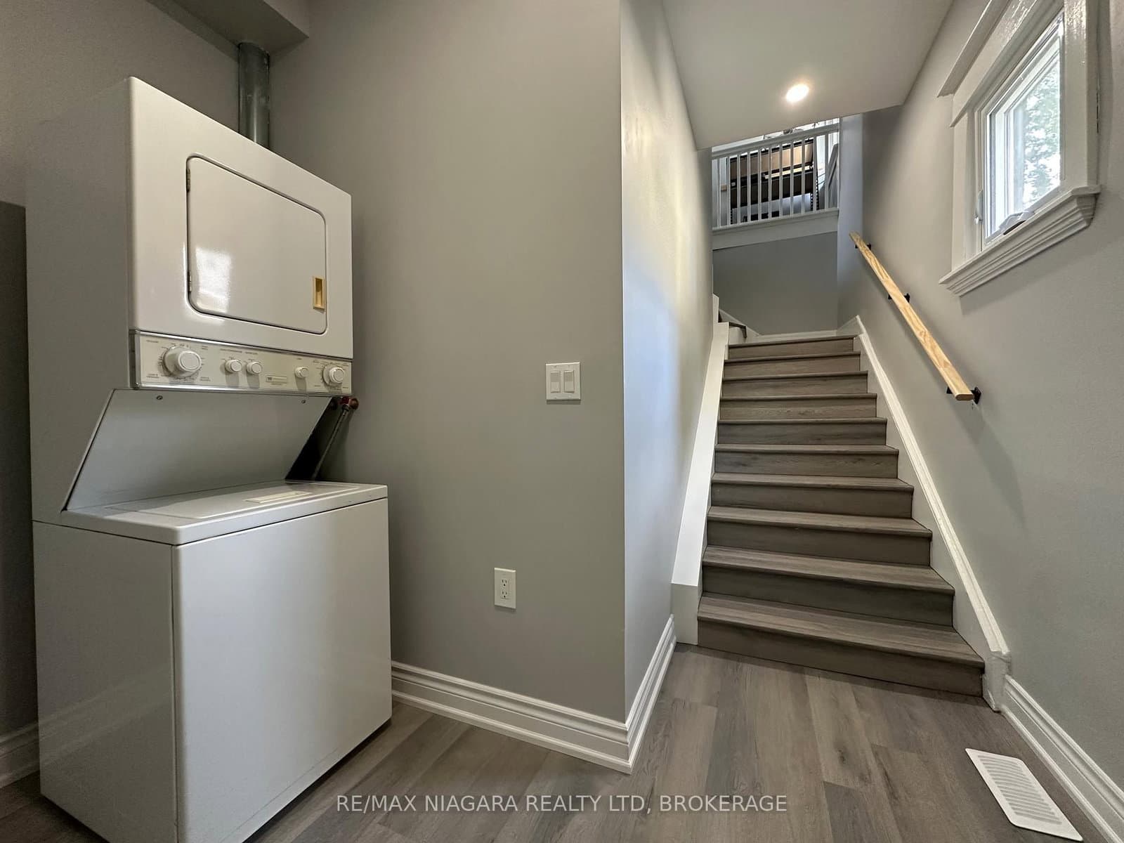 27 WATER ST in St. Catharines - Property View
