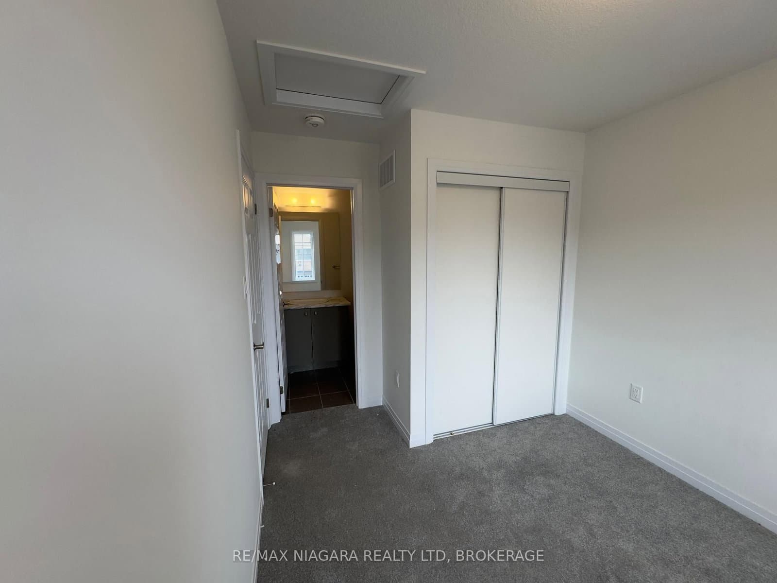 38 POGIE DR in Welland - Property View