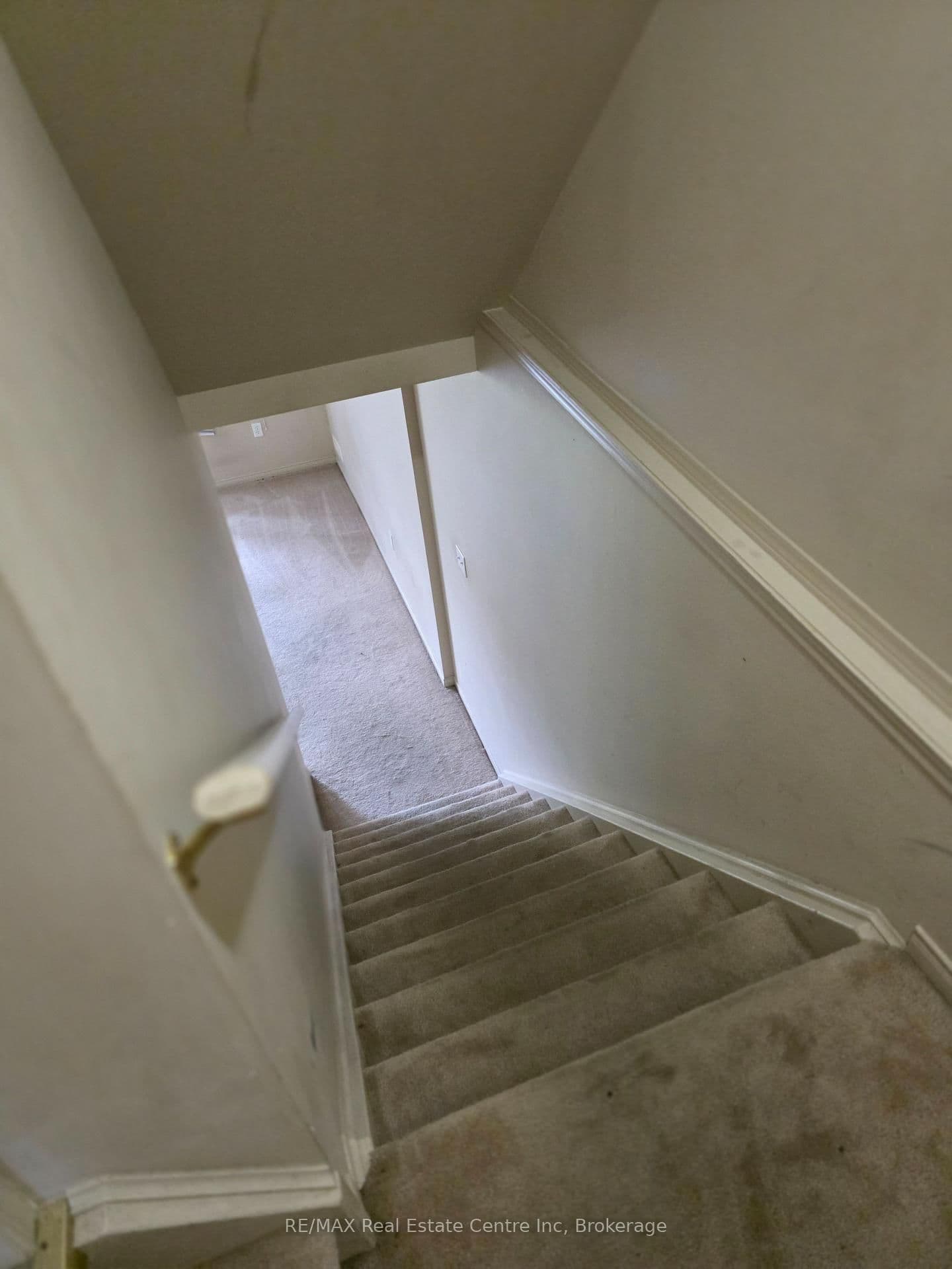 1155 GORDON ST in Guelph