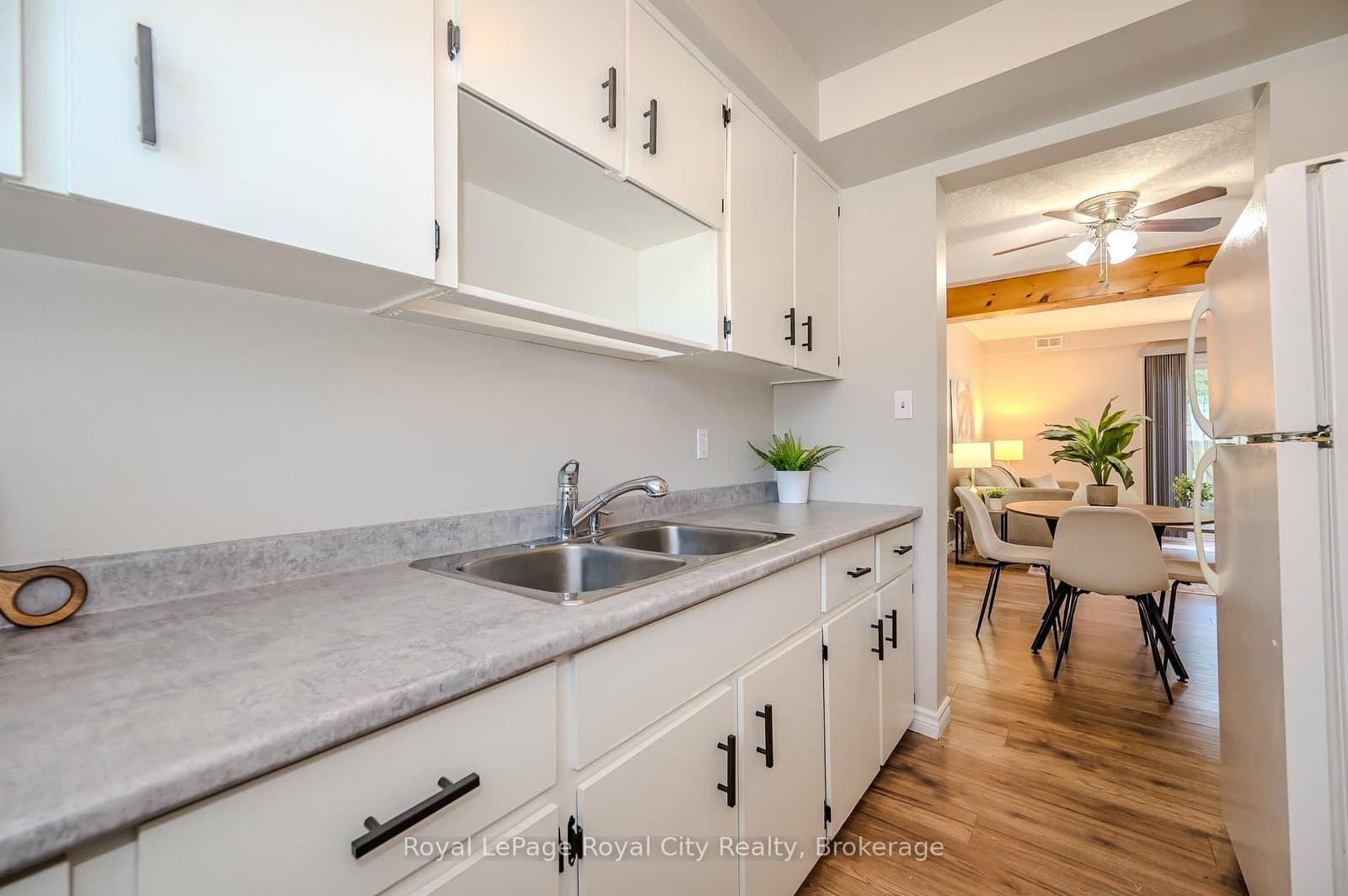 31 GREENGATE RD in Guelph - Property View