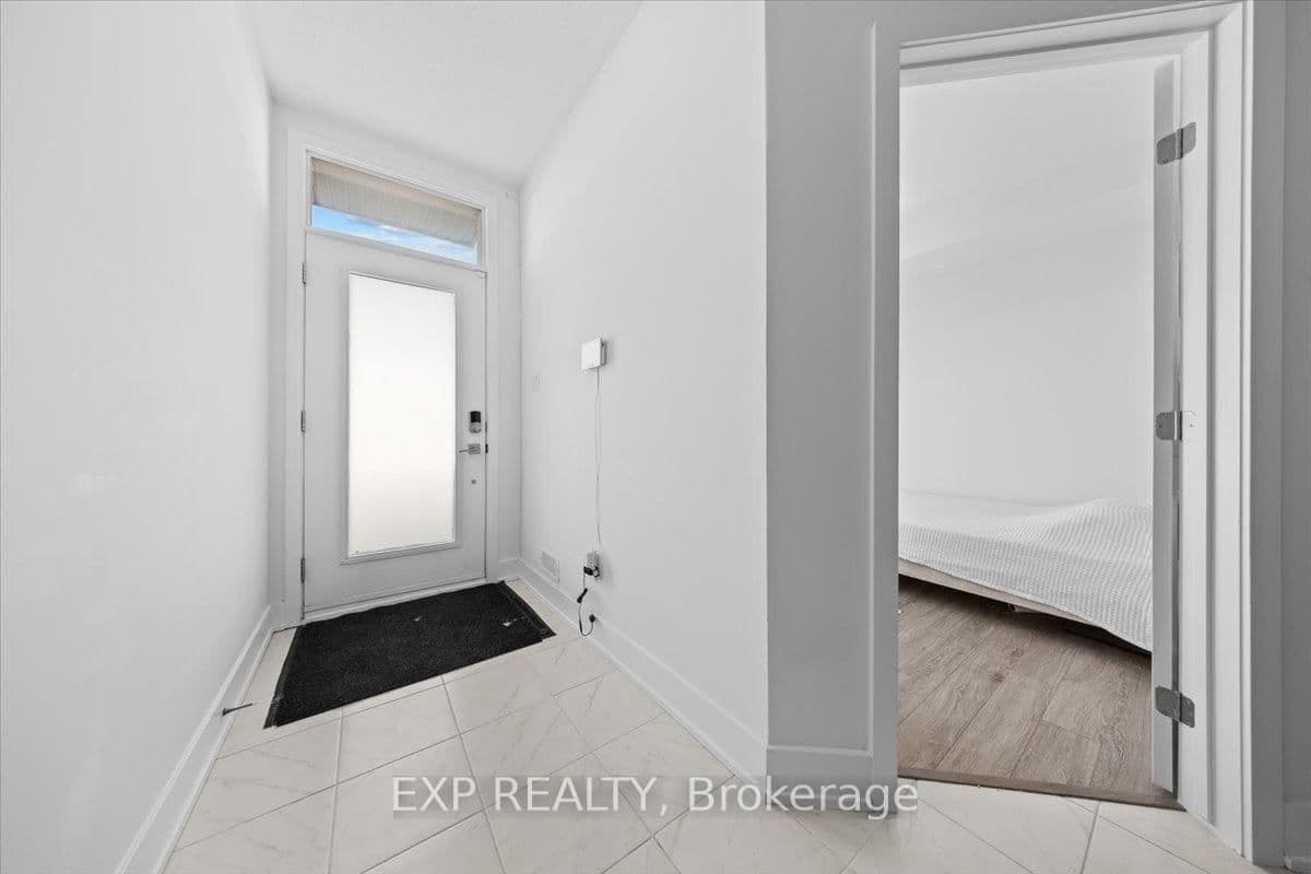 1410 HEMLOCK RD in Ottawa