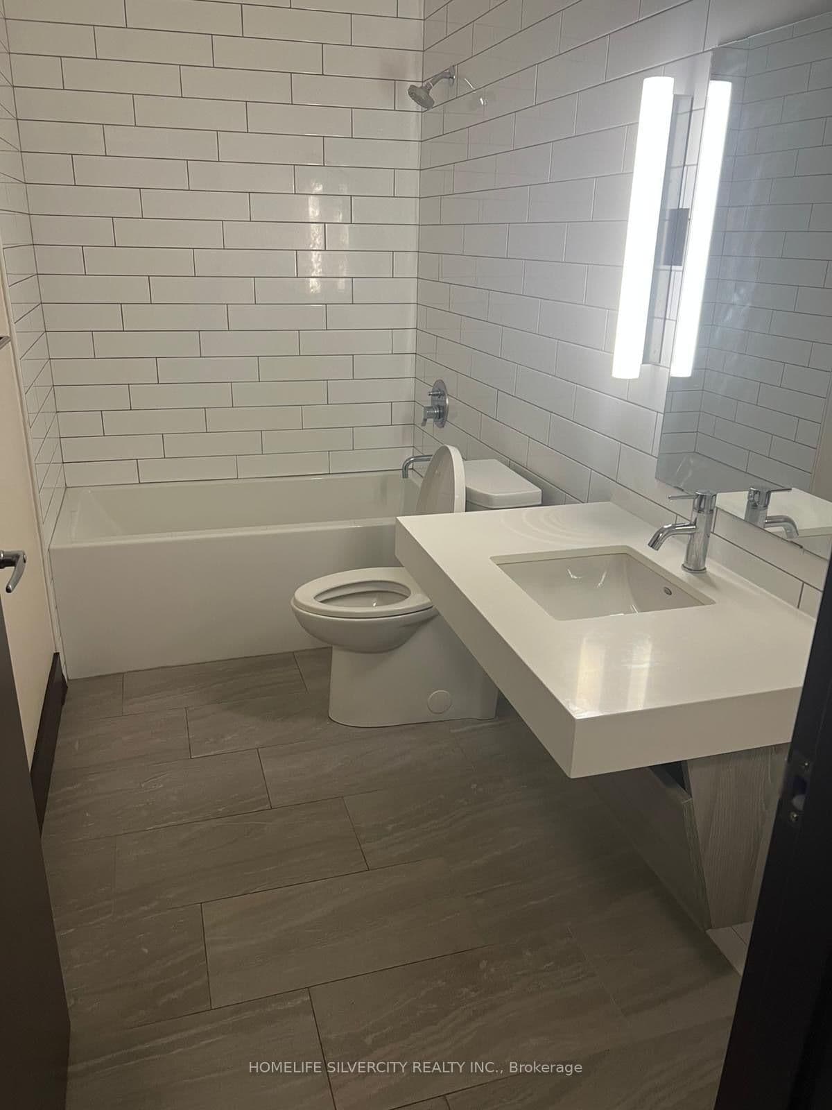 121 KING ST in Hamilton - Property View