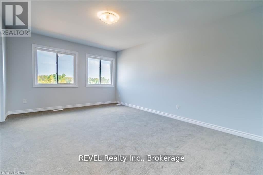 77 RENFREW in Welland - Property View
